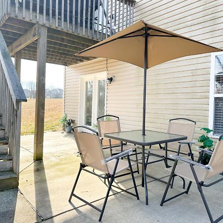 Appartamento Cute 2-Brm Walkout Apt With Pool Table And Theater Lexington Esterno foto