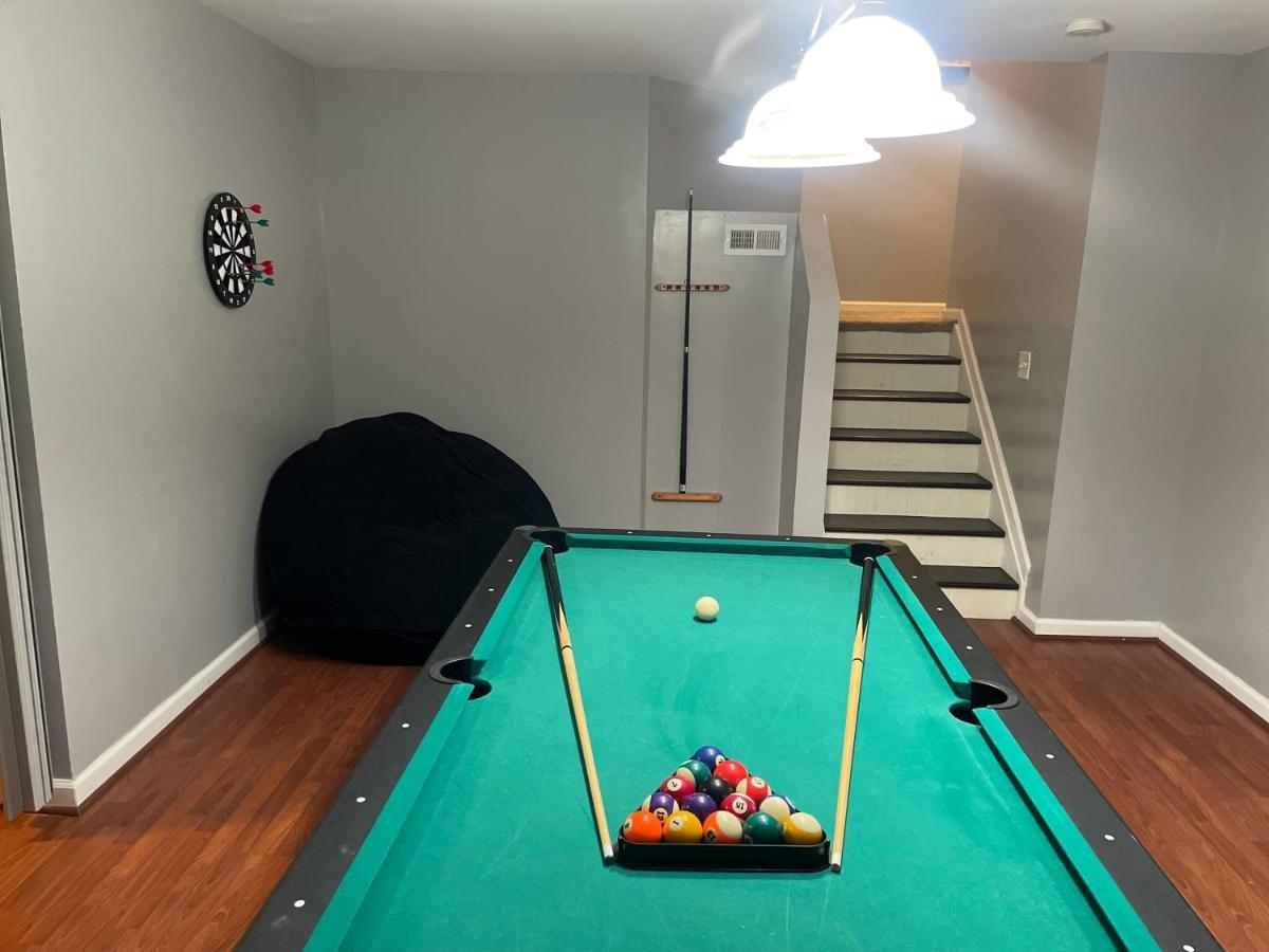 Appartamento Cute 2-Brm Walkout Apt With Pool Table And Theater Lexington Esterno foto