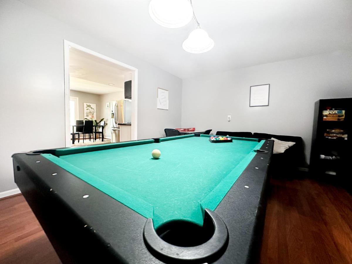 Appartamento Cute 2-Brm Walkout Apt With Pool Table And Theater Lexington Esterno foto