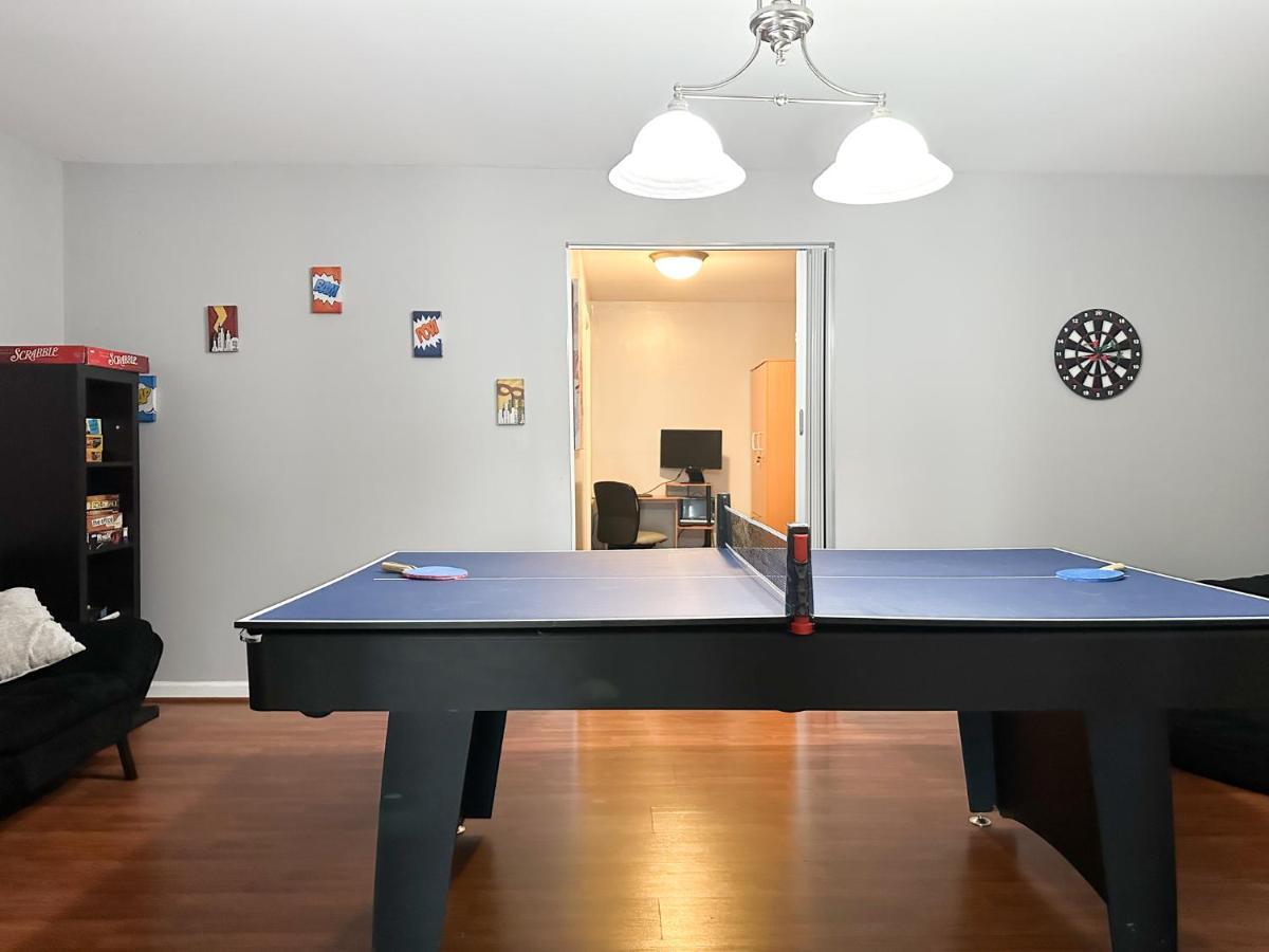 Appartamento Cute 2-Brm Walkout Apt With Pool Table And Theater Lexington Esterno foto